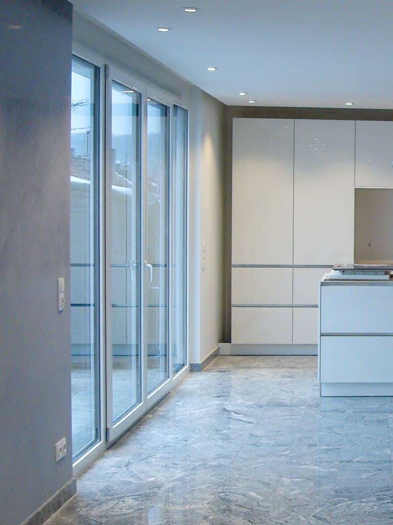 Küche in einer Wohnung des Mehrfamilienhauses Brühlstraße