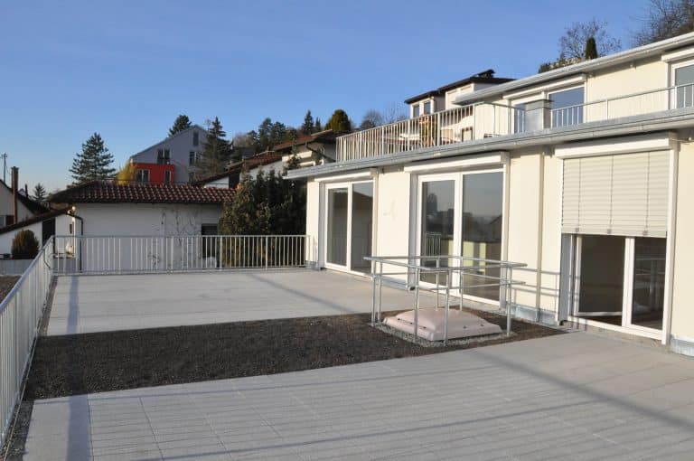 Terrasse des Mehrfamilienhauses Seestraße in Leonberg
